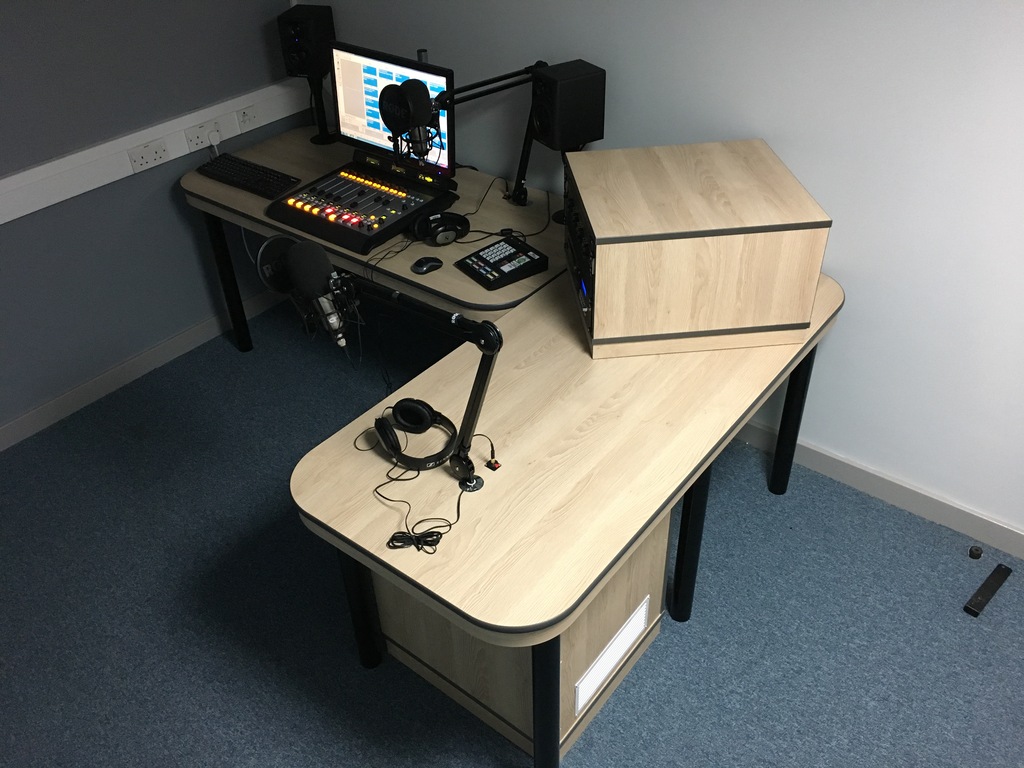 SR6 In Traditional Wood Configuration